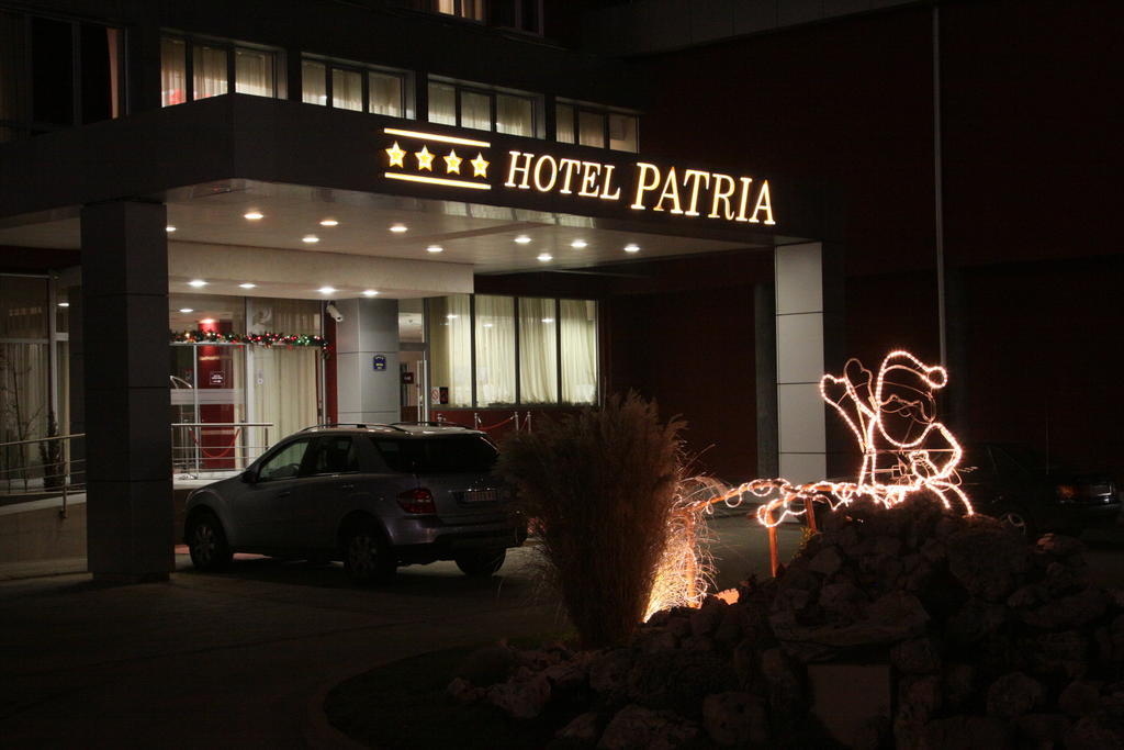 Hotel Patria Subotica Luaran gambar